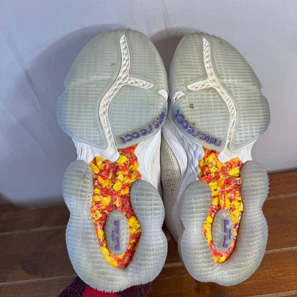 Nike LeBron 19 Low Magic Fruity Pebbles Basketball Shoes Youth 4 DQ8344 White‎